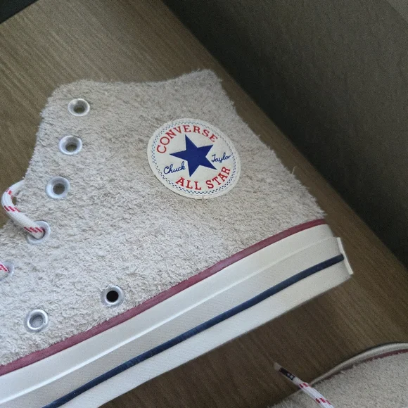 Chuck Taylor All Star Pro Outdoor High Men 8.5  'Egret Red Blue' 092025 - Picture 3 of 9